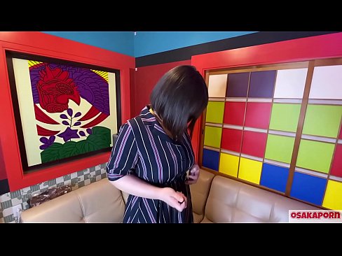 ❤️ A bonita xaponesa de grandes tetas masturbase con xoguetes sexuais e ten un orgasmo. Ela fala nunha entrevista da súa puta experiencia. Tetas enormes e coño peludo xemendo forte. Osakaporn ️❌ Porno de calidade en nós